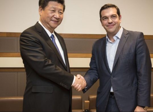 Thủ tướng Hy Lạp Alexis Tsipras đã giúp Chủ tịch Trung Quốc Tập Cận Bình thực hiện ước vọng của mình. Ảnh: greece.greekreporter.com.