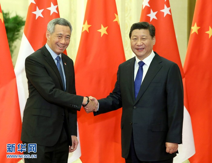 Thủ tướng Singapore Lý Hiển Long và Chủ tịch Trung Quốc Tập Cận Bình. Ảnh: Tân Hoa Xã.