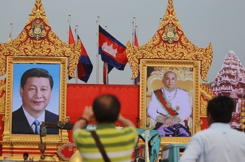Phnom Penh trang hoàng đường phố chào đón ông Tập Cận Bình sang thăm, ảnh: Reuters.