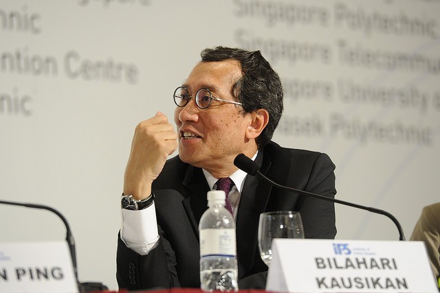 Đại sứ lưu động Singapore Bilahari Kausikan, ảnh: mothership.sg.