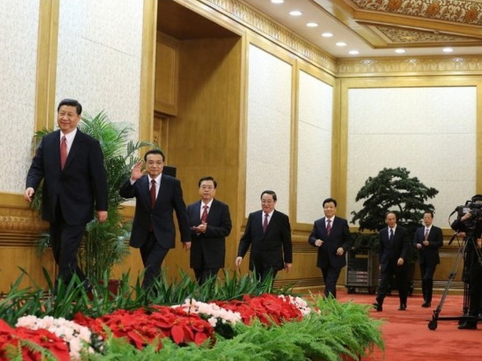 Ông Tập Cận Bình và 6 thành viên còn lại của Thường vụ Bộ chính trị đảng Cộng sản Trung Quốc khóa 18 ra mắt sau khi được bầu tại Đại hội 18 cuối năm 2012. Ảnh: Tân Hoa Xã.