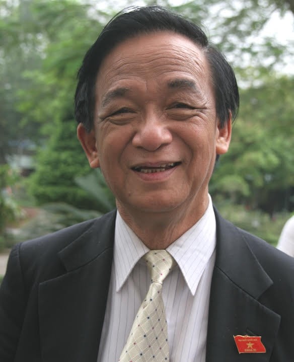 Giáo sư Nguyễn Lân Dũng, ảnh do tác giả cung cấp.