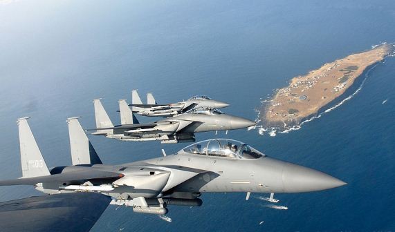 Chiến đấu cơ F-15K Hàn Quốc, ảnh minh họa: The Aviationist.