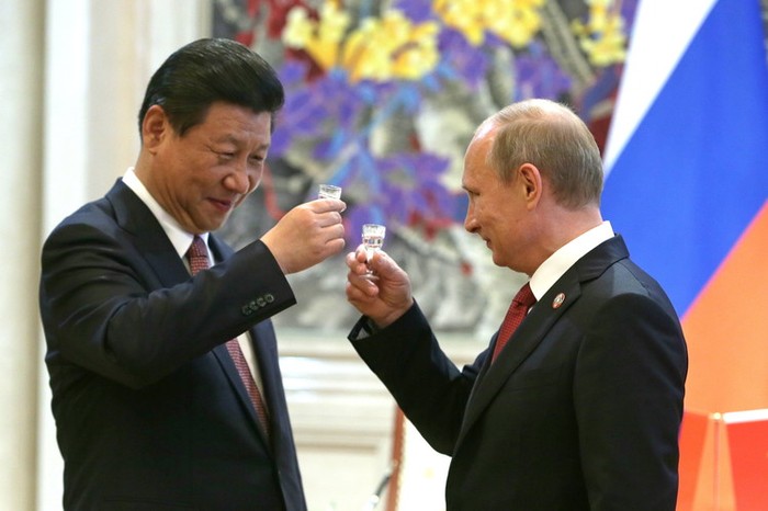 Chủ tịch Trung Quốc Tập Cận Bình và Tổng thống Nga Vladimir Putin, ảnh: WSJ.