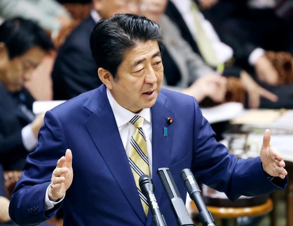 Thủ tướng Shinzo Abe trả lời điều trần trước Quốc hội hôm qua 31/1, ảnh: Nikkei Asian Review.