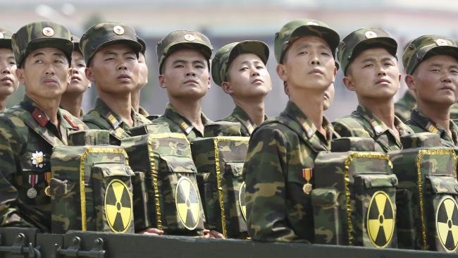 Lính Triều Tiên trong lễ duyệt binh tại quảng trường Kim Nhật Thành hôm 15/4, ảnh: news.com.au.