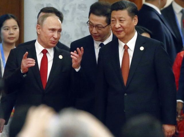 Tổng thống Nga Vladimir Putin trở thành thượng khách của ông Tập Cận Bình tại Diễn đàn quốc tế về Một vành đai, một con đường. Ảnh: AP / SCMP.