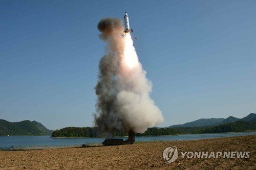 Quả tên lửa đạn đạo tầm ngắn Triều Tiên phóng sáng sớm hôm qua 29/5, ảnh: Yonhap News.