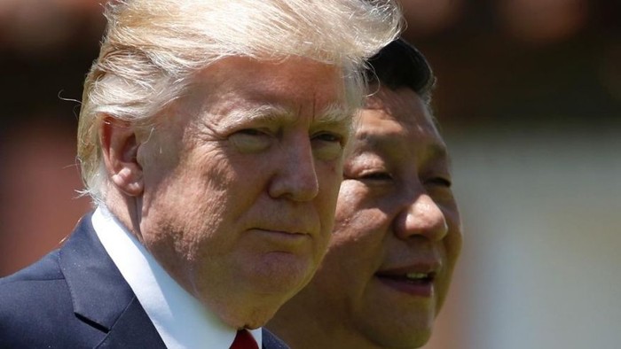 Tổng thống Mỹ Donald Trump và Chủ tịch Trung Quốc Tập Cận Bình gặp nhau lần đầu tiên tại Mar-a-Lago, Florida, ảnh: AP.