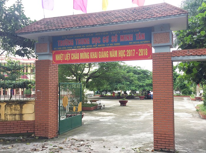Trường Trung học cơ sở Minh Tân, nơi xảy ra vụ lạm thu cả chục triệu đồng trên mỗi học sinh khiến dư luận bức xúc. Ảnh: Tiến Thắng / Báo Tuổi Trẻ.