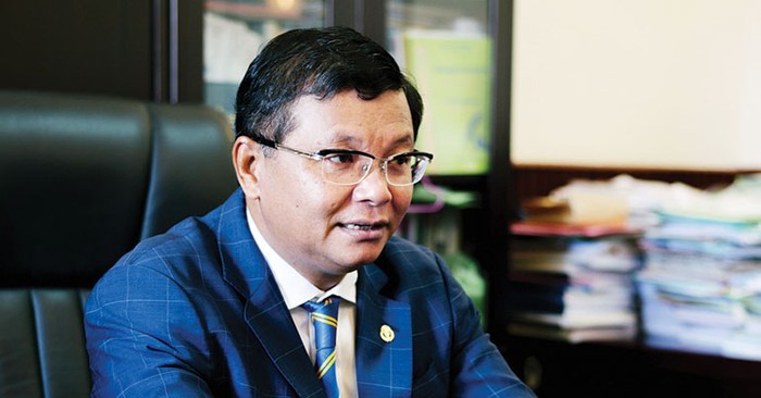 Tiến sĩ Hang Chuon Naron, Bộ trưởng Bộ Giáo dục - Thanh niên và Thể thao Campuchia, ảnh: sea-globe.com.