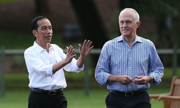 Tổng thống Indonesia Joko Widodo và Thủ tướng Australia Malcolm Turnbull, ảnh: EPA.