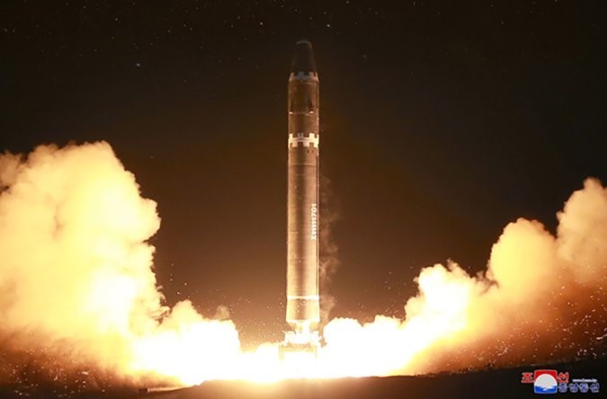 Tên lửa liên lục địa của Triều Tiên, Hwasong-15, ảnh: CSIS.