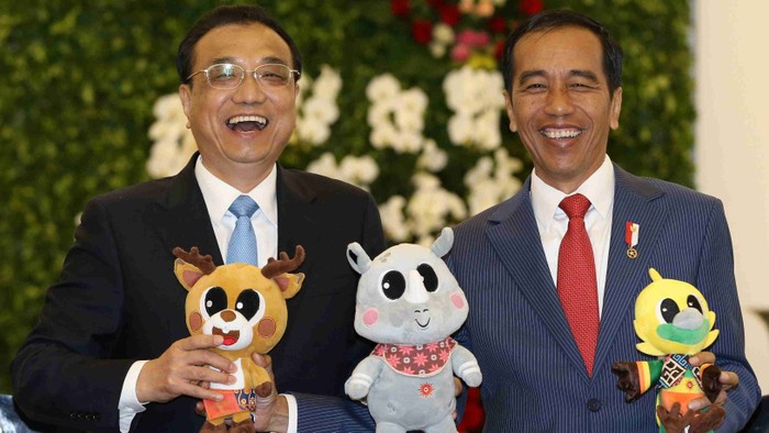 Thủ tướng Trung Quốc Lý Khắc Cường và Tổng thống Indonesia Joko Widodo, ảnh: ABC News.