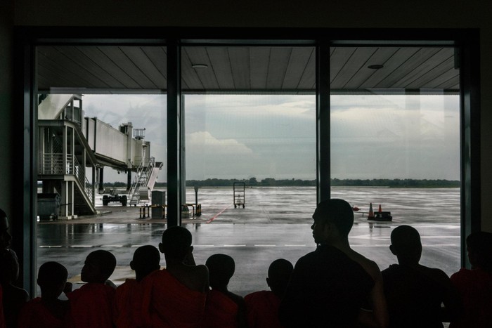 Sân bay Quốc tế Rajapaksa Mattala mà Trung Quốc xây dựng, vắng như chùa Bà Đanh. Ảnh: The New York Times.