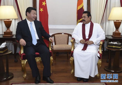 Chủ tịch Trung Quốc Tập Cận Bình và Tổng thống Sri Lanka, Mahinda Rajakapsa tại Colombo, ảnh: Tân Hoa Xã.