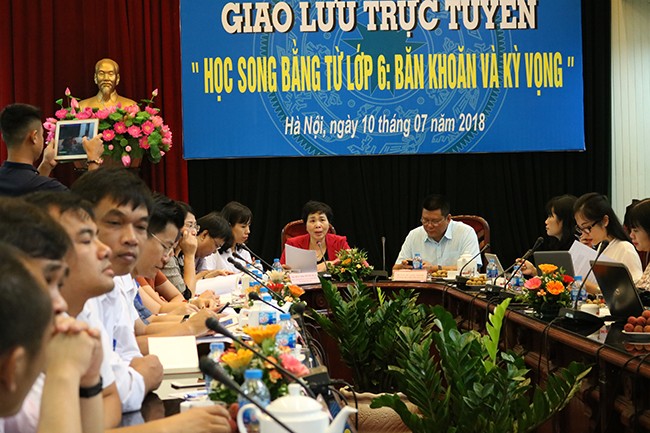 Buổi giao lưu trực tuyến do Sở Giáo dục và Đào tạo Hà Nội cùng với Báo Nhân Dân điện tử tổ chức ngày 10/7, ảnh: Báo Nhân Dân.