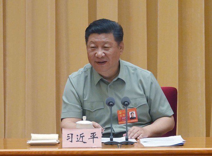 Ông Tập Cận Bình chủ trì hội nghị Quân ủy trung ương, ảnh: ifeng.com.