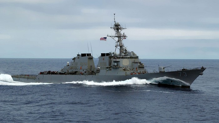 Khu trục hạm USS Decatur, ảnh: DefPost.