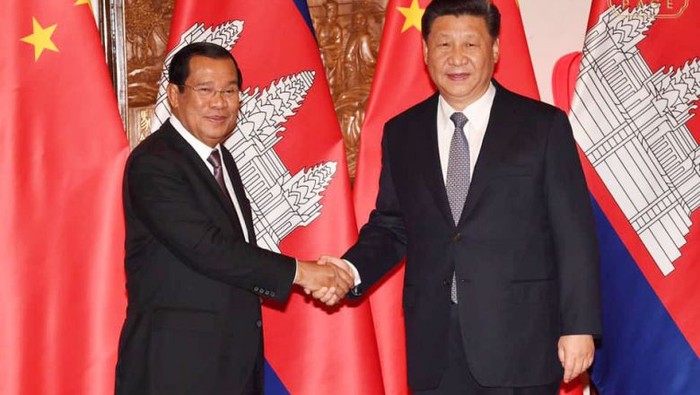Chủ tịch Trung Quốc Tập Cận Bình tiếp Thủ tướng Campuchia Hun Sen tại Bắc Kinh, ảnh: The Phnome Penh Post.