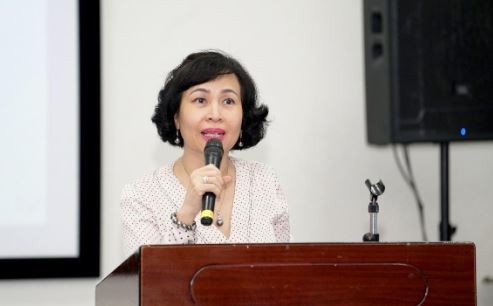 Nhà giáo ưu tú - Giáo sư - Tiến sĩ Mai Hồng Quỳ, Hiệu trưởng Trường Đại học Hoa Sen phát biểu tại buổi lễ.