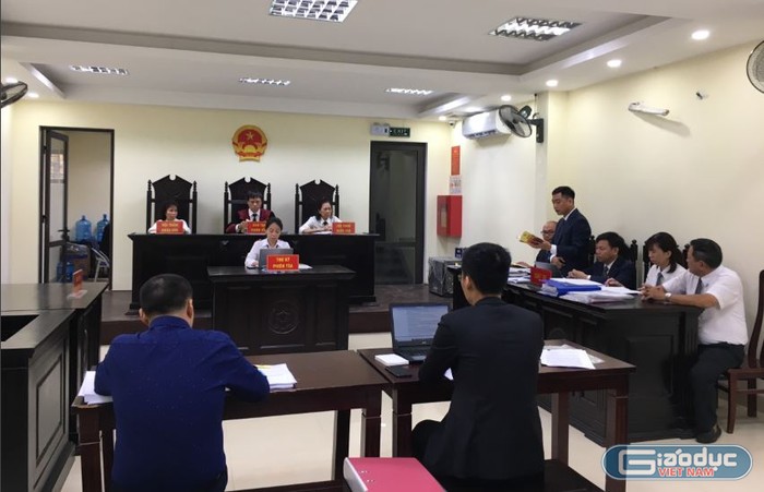 Toàn cảnh phiên xét xử ngày 28/9/2020 tại Tòa án nhân dân quận Hoàn Kiếm, ảnh: Vũ Phương.