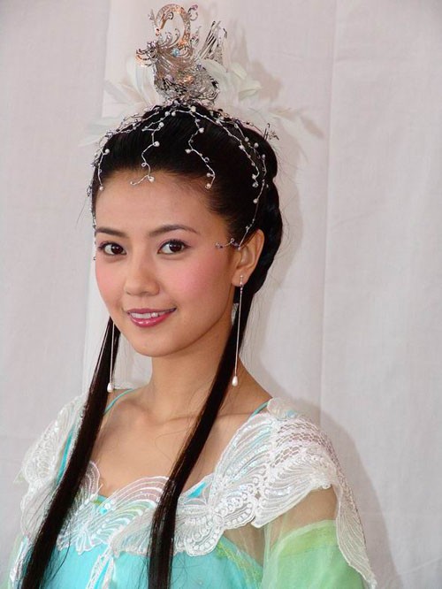 Cao Viên Viên luôn lọt vào top những người đẹp cổ trang trên màn ảnh Hoa ngữ. Trong bộ phim truyền hình Tần vương Lý Thế Dân, Cao Viên Viên chiếm được sự yêu mến của khán giả với vai diễn công chúa Nhược Tích xinh đẹp, hiền dịu.