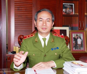 Trung tướng Trần Đại Quang: "Nhiều khi tôi phải xuống xe để tự điều khiển giao thông”