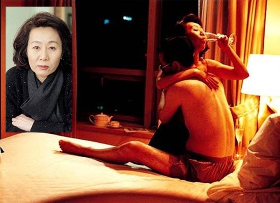 Trong lịch sử phim Hàn Quốc, bộ phim A Tale of Legendary Libido được xem là một trong những bộ phim gây chấn động vì cảnh nóng của nữ diễn viên 64 tuổi Yoon Yeo Jung và một nam diễn viên nhỏ hơn bà đến 34 tuổi
