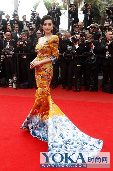 Phong cách nữ hoàng tỏa sáng trên thảm đỏ Cannes