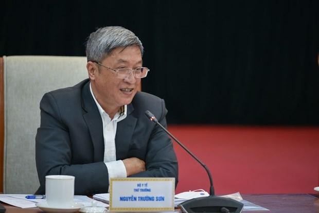 Thứ trưởng Bộ Y tế Nguyễn Trường Sơn phát biểu tại Hội nghị. (Ảnh: Bộ Giáo dục và Đào tạo)