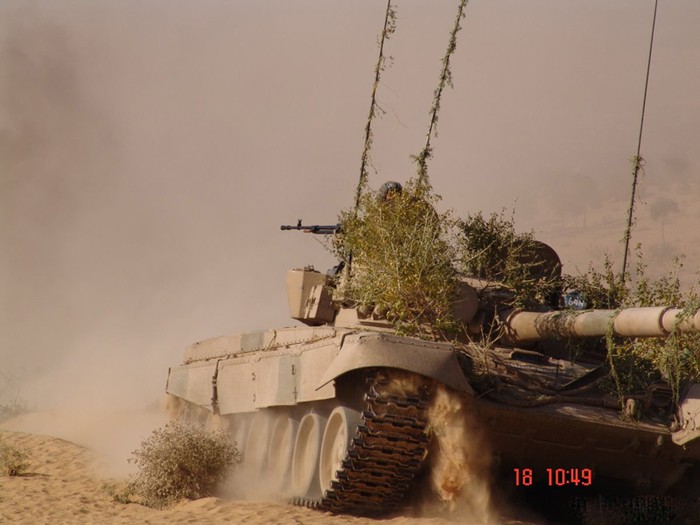 Xe tăng chiếu đấu T-72 vẫn được quân đội Ấn Độ sử dụng với số lượng lớn