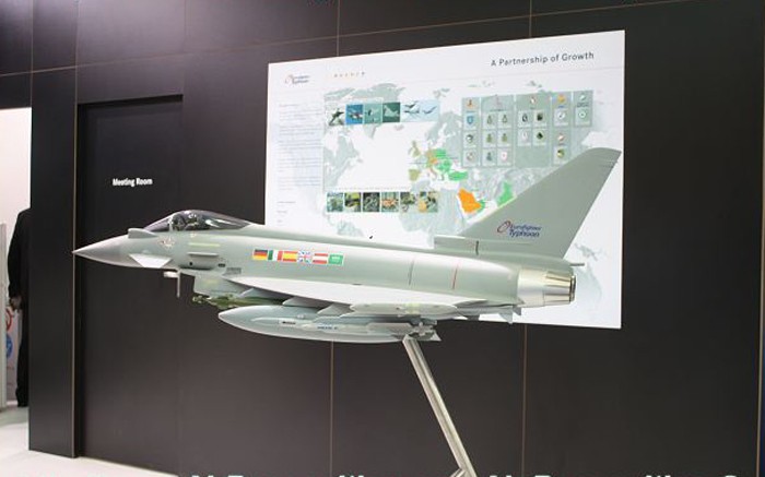 Mô hình chiến đấu cơ tiên tiến Typhoon của Eurofighter