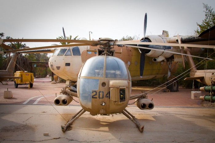 Máy bay trực thăng tấn công Defender 500MD. Israel gọi là Lahatut