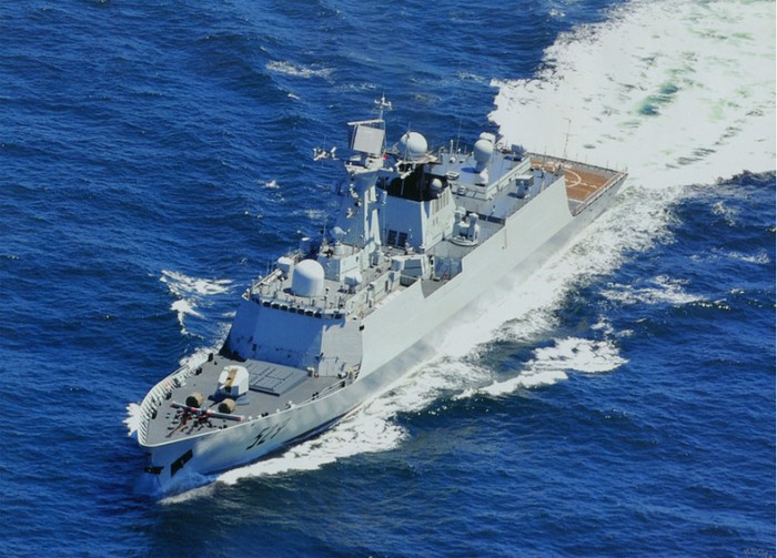 Tàu khu trục tên lửa hiện đại nhất của hải quân Trung Hoa Type-054A mang số hiệu 529, có tên Châu Hán