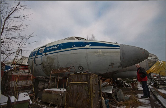 Tu-134B