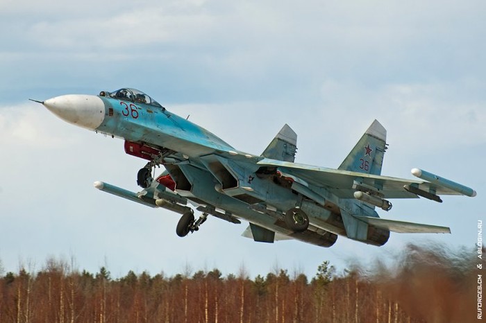 Su-27 số hiệu 36