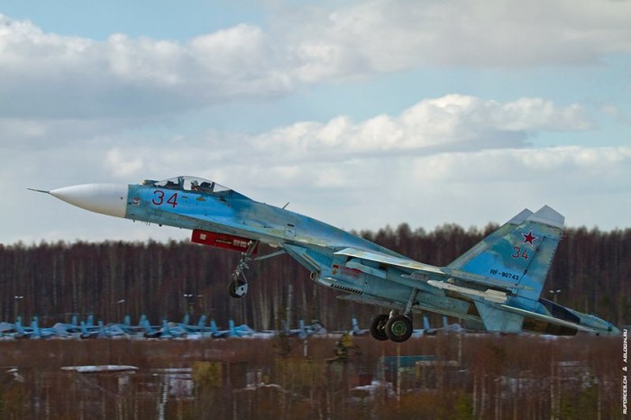 Su-27 số hiệu 34