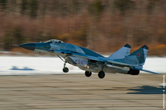MiG-29SMT số hiệu 04
