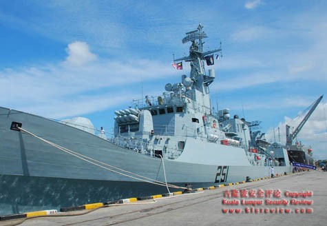 Khinh hạm Zulfiquar thăm hải cảng Klang của Malaysia tháng 8 năm 2009