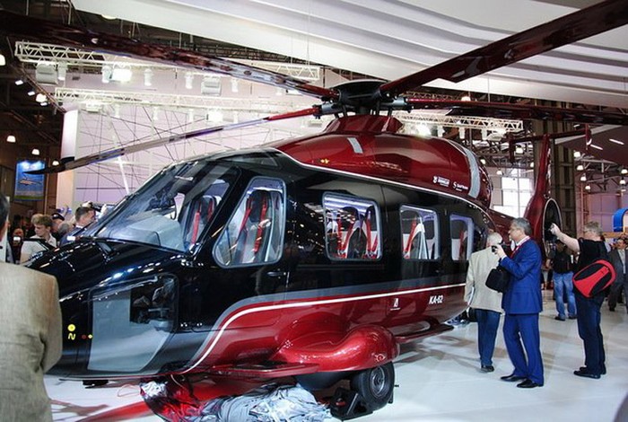 Ka-62 là phát triển mới trong dòng trực thăng vận tải, chở khách dành riêng cho các khách hàng trung lưu. Về bản chất, nó là biến thể dân sự từ trực thăng trinh sát Ka-60 được Nga bắt đầu chế tạo từ cuối thập niên 1990.
