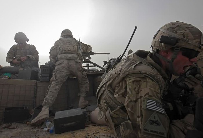 Afghanistan (25 tháng 5 năm 2012): Các binh sĩ Mỹ thuộc Tiểu đoàn 1, Trung đoàn 41 tại khu vực Kherwar thuộc tỉnh Logar Afghanistan.