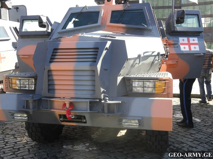 Sau khi được trình làng và chính thức đưa vào sử dụng trong quân đội Gruizia, nhiều nước đã bày tỏ sự quan tâm và mong muốn sở hữu loại xe bọc thép này đặc biệt là Azerbaijan, nước đang có nhiều tham vọng hiện đại hóa quân đội của mình.