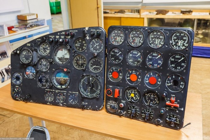 Hình ảnh cận cảnh bảng điều khiển của máy bay ném bom Tu-160.