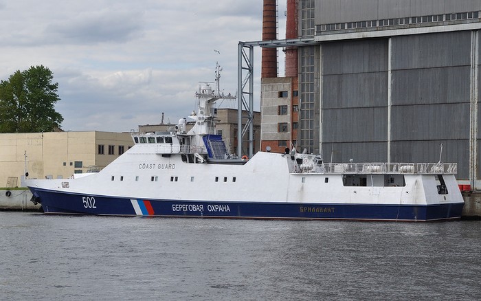 Tàu tuần tra project 22460 Brilliant. Đây là con tàu thứ hai trong số 4 tàu tuần tra mà nhà máy đóng tàu Almaz ở St Petersburg đóng cho Hải quân Nga. Dự kiến con tàu sẽ được đưa vào phục vụ trong lực lượng Cảnh sát biển tại khu vực Biển Đen.