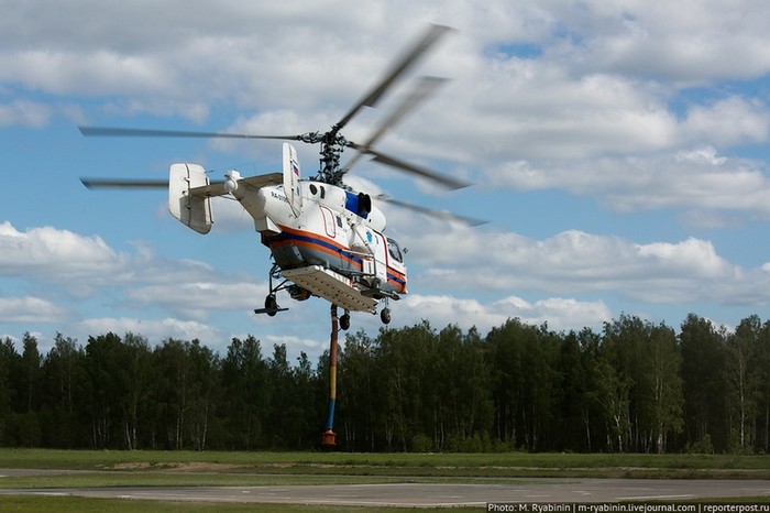 Ka-32A trang bị 2 động cơ Klimov TV3-117VMA có sức đẩy 2.190 sức ngựa mỗi chiếc cho phép nó đạt tốc độ 250 km/h, trần bay 5.000 m và tầm hoạt động lên đến 800 km.