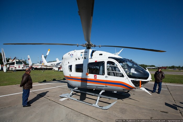 Một máy bay trực thăng cứu hộ của Bộ Tình trạng Khẩn cấp Liên bang Nga.