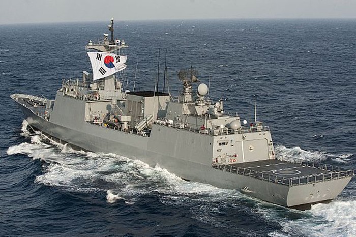 Tàu khu trục Chungmugong Yi Sun-sin của Hải quân Hàn Quốc.