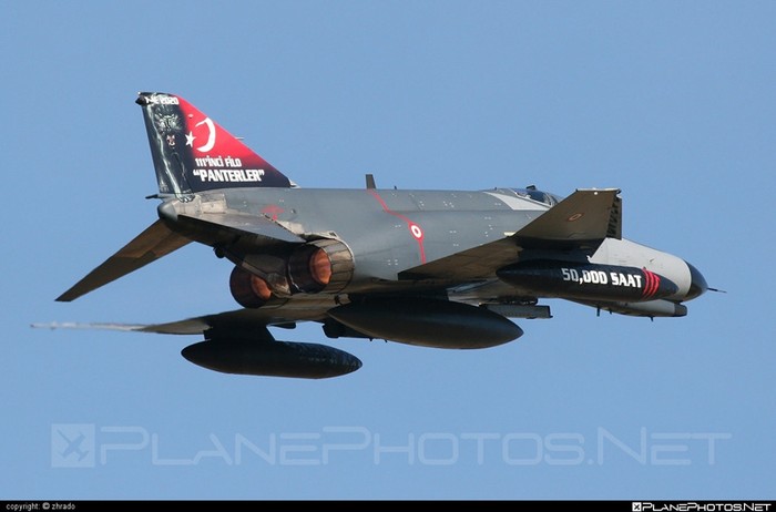 Vào năm 1995, IAI của Israel đã áp dụng việc nâng cấp tương tự như tiêu chuẩn Kurnass 2000 trên 54 chiếc F-4E của Thổ Nhĩ Kỳ.