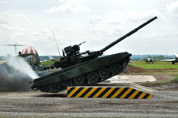 Tại triển lãm “Kỹ thuật công nghệ năm 2010” các phương tiện chiến đấu hiện đại cùng với xe tăng hạng trung T-34 và bệ phóng tên lửa Katyusha từ thời thế chiến II đã có màn trình diễn "Vô địch và huyền thoại" rất thành công.